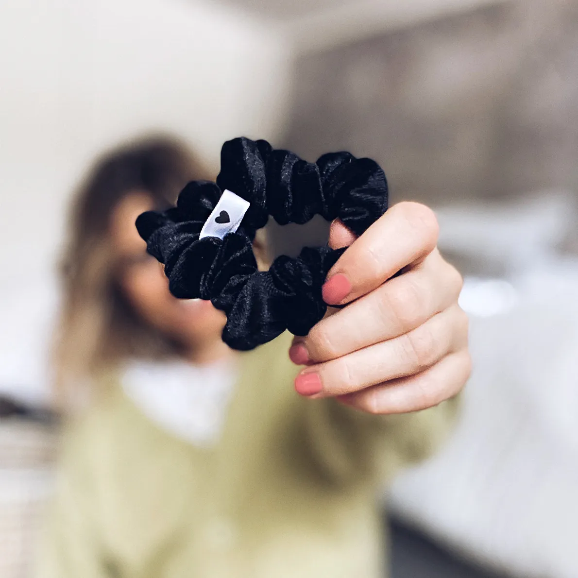 Bellody Scrunchie in Schwarz