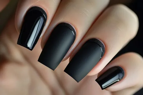 Schwarze Nägel
