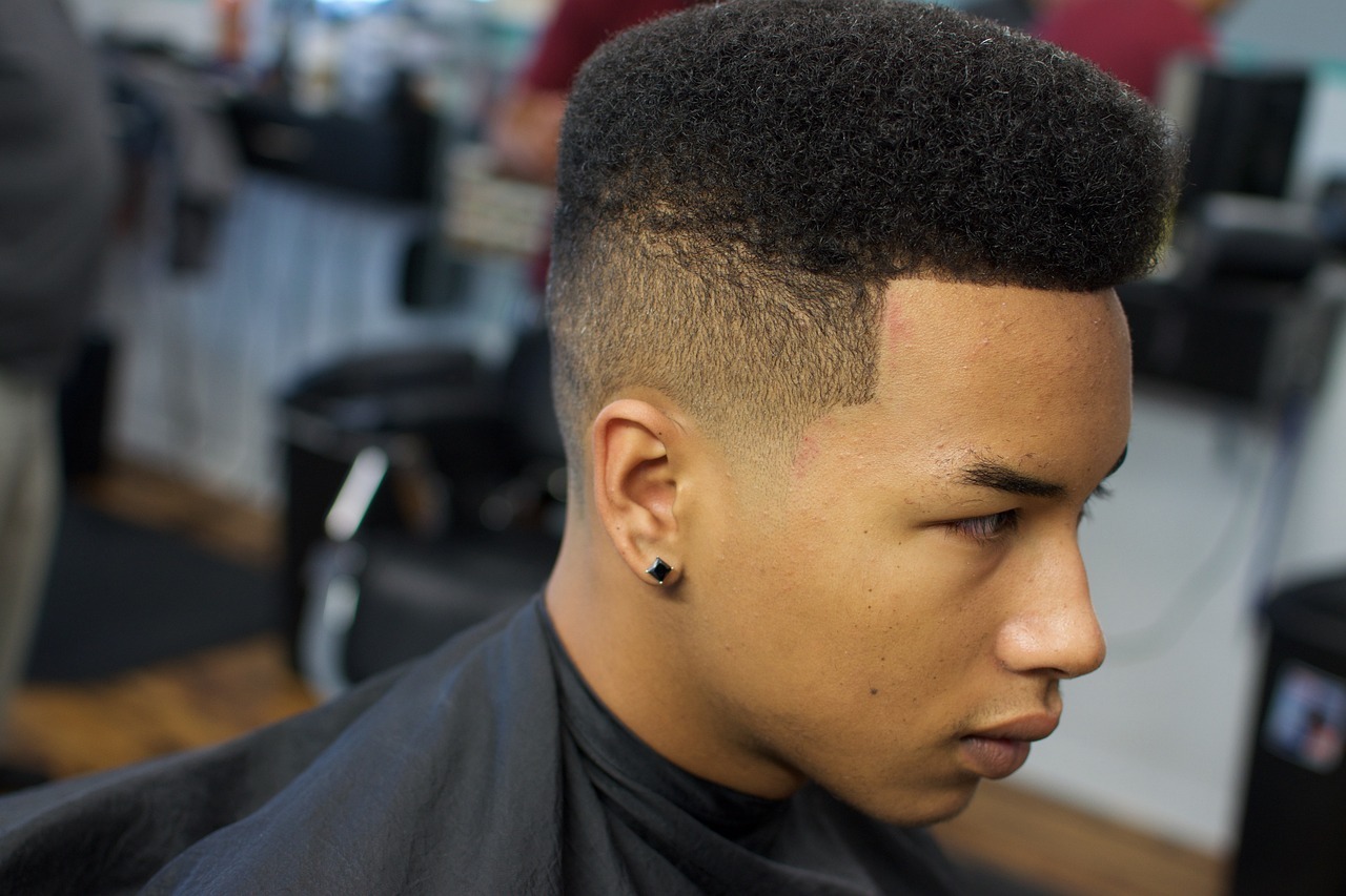 Afro Haare stylen bei Männern