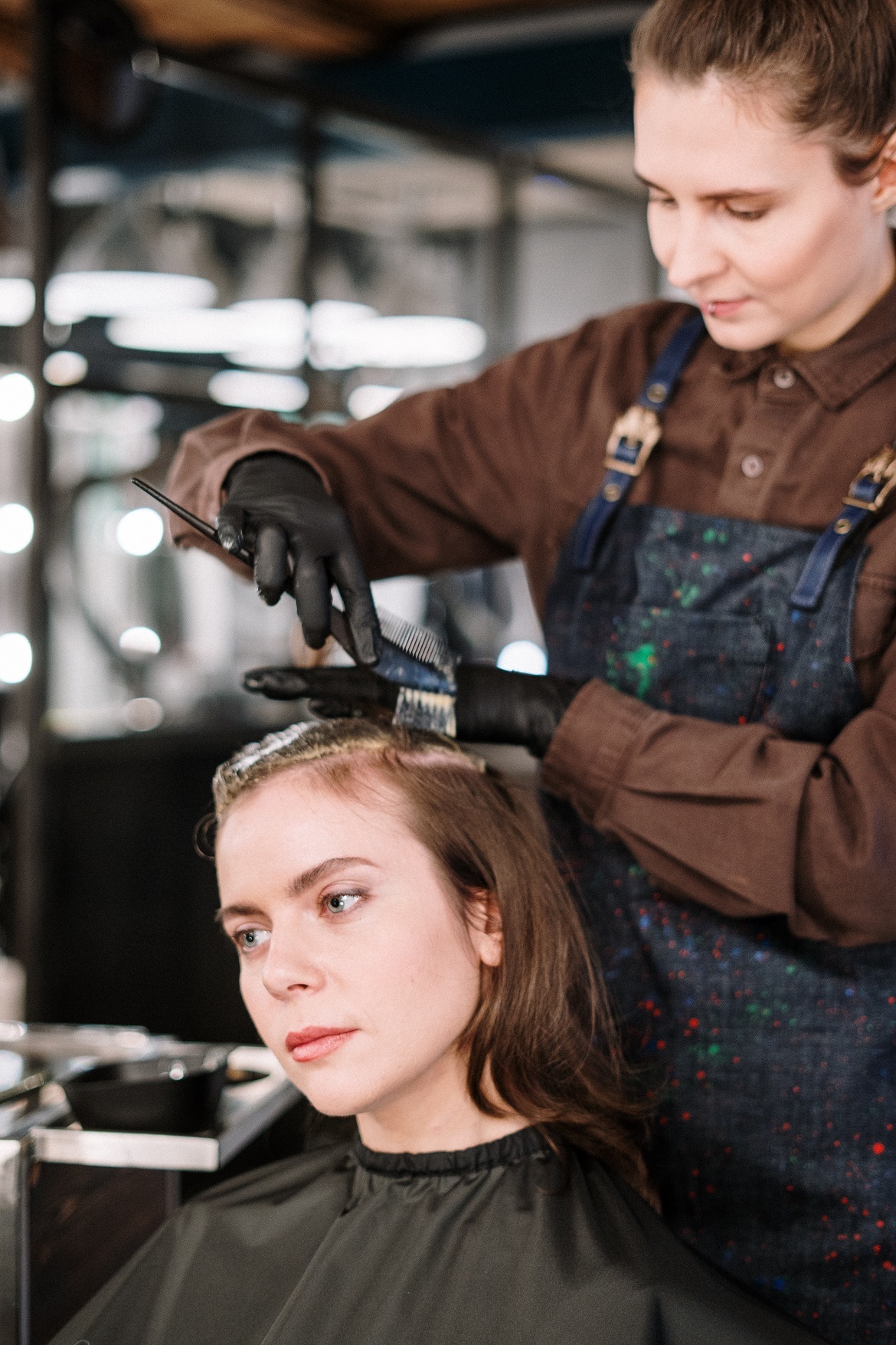 Haare färben beim Friseur