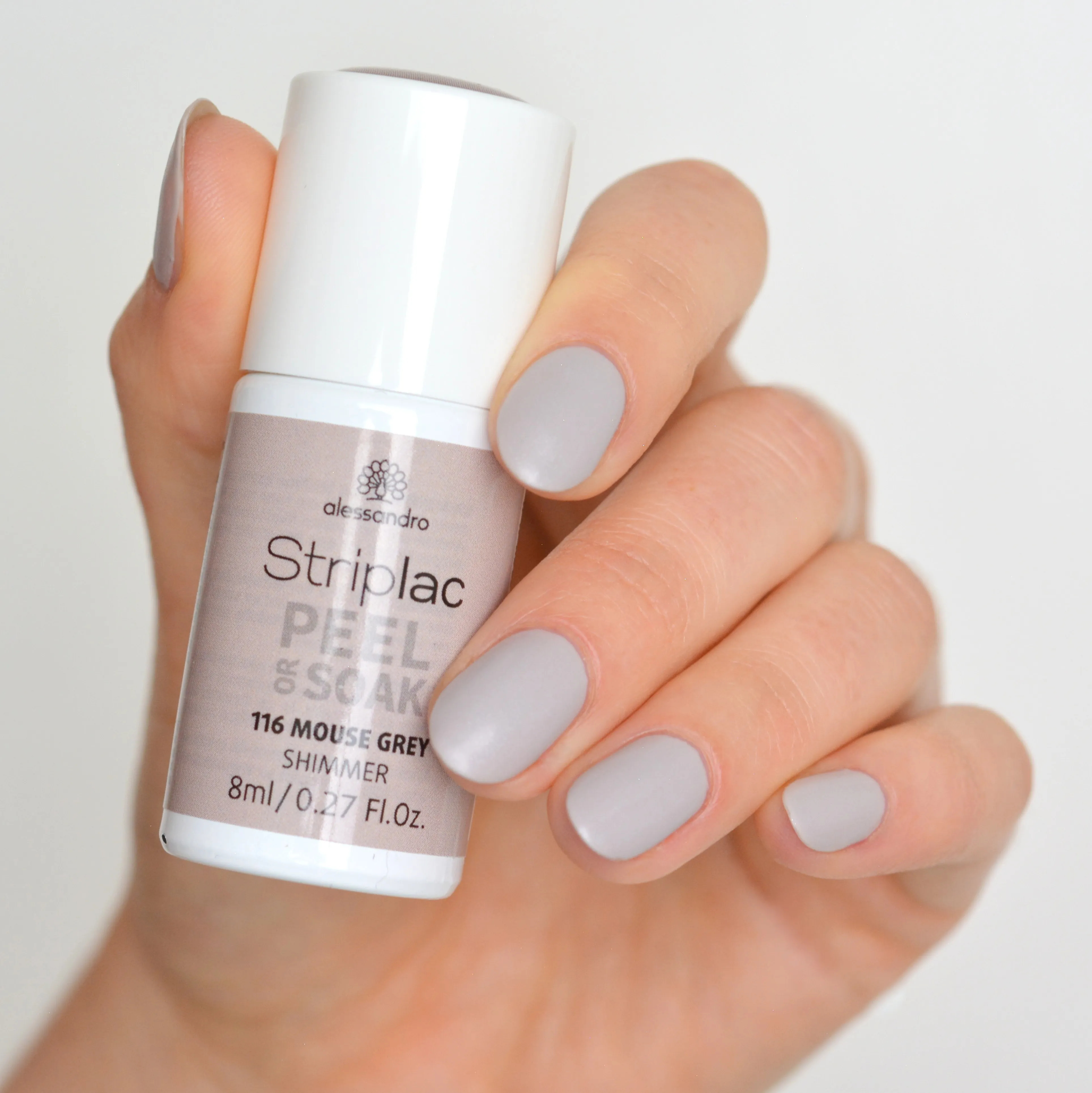 grauer Nagellack
